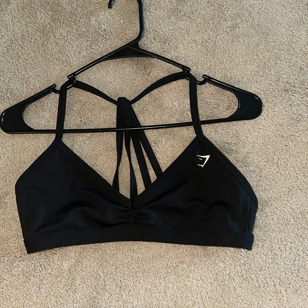 Gym shark bra size small